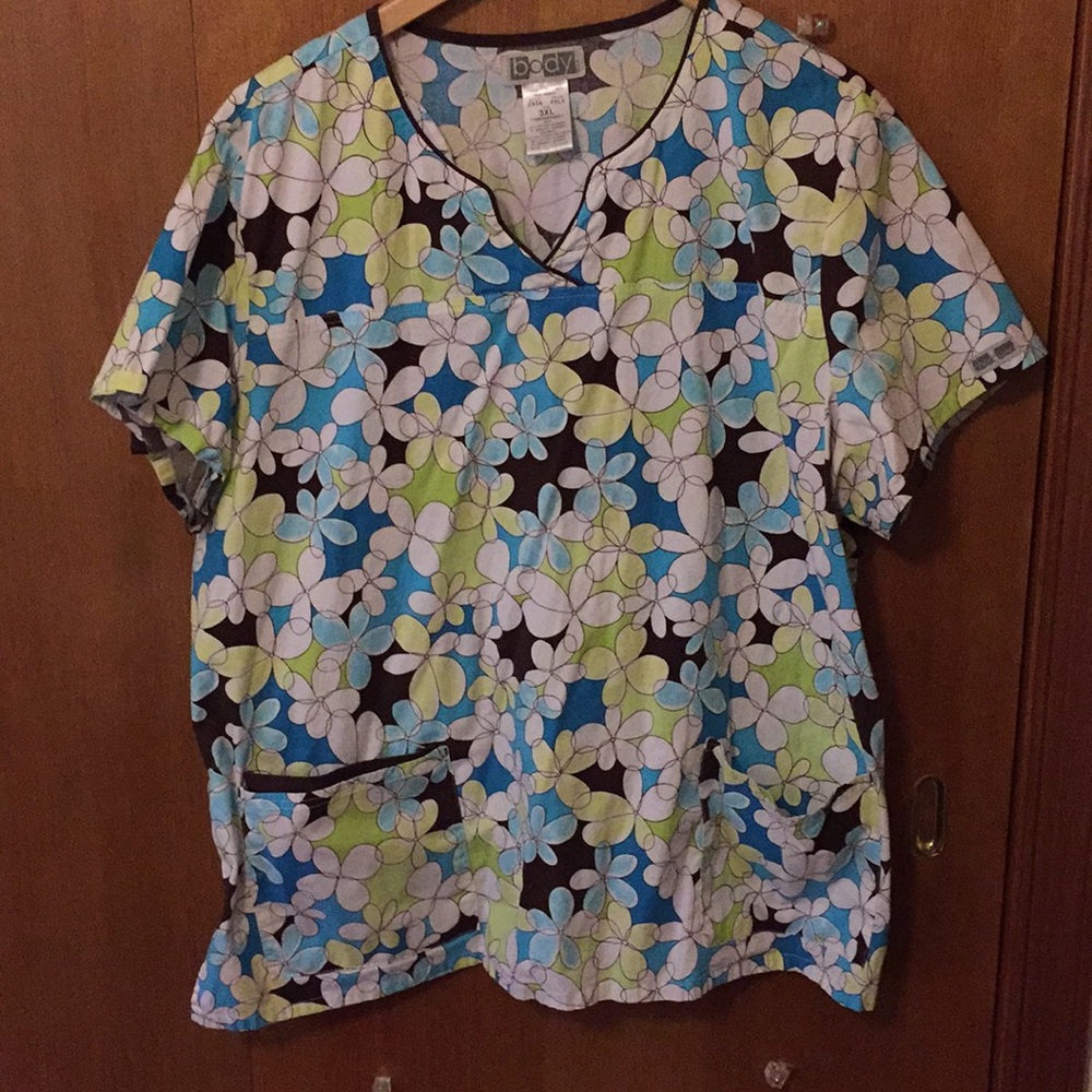 Scrub top 3XL